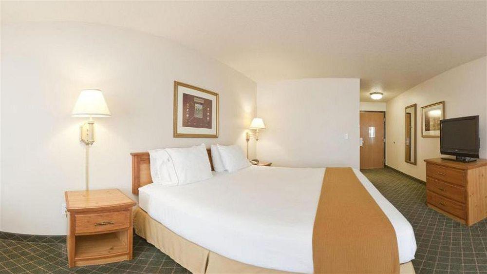 Holiday Inn Express & Suites Yankton, An Ihg Hotel Zewnętrze zdjęcie